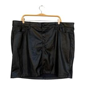 Torrid Skirt Womens 24 Black Faux Leather Mini Pencil Zip Button Pockets